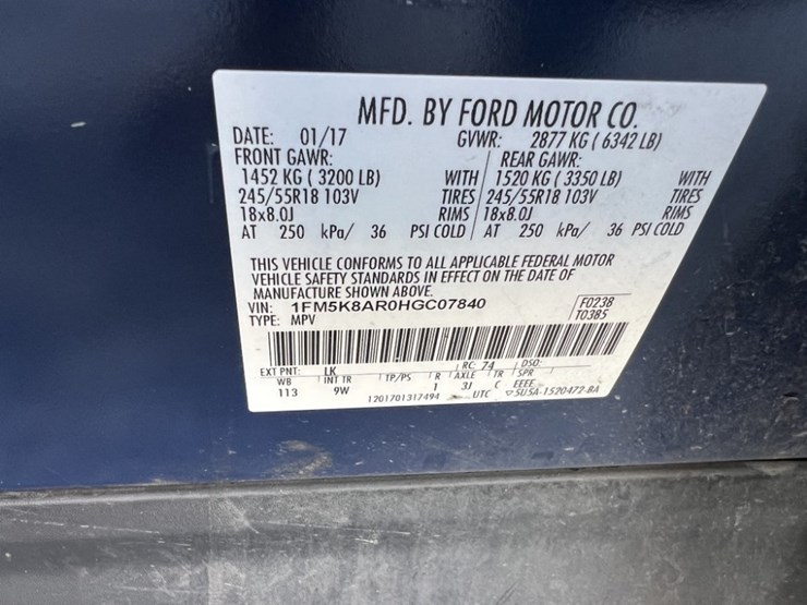 2017-ford-explorer-image-10