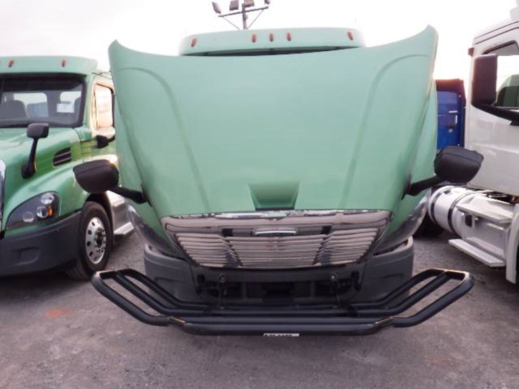 2019-freightliner-cascadia-113-image-12