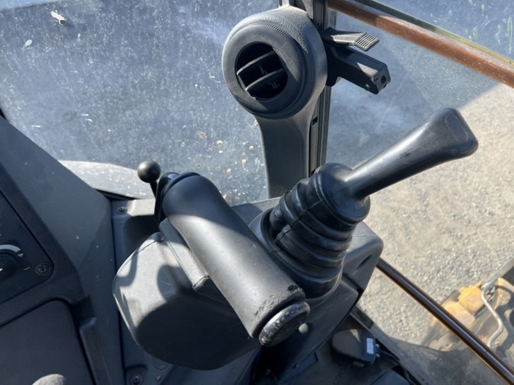 2014-deere-410k-image-34