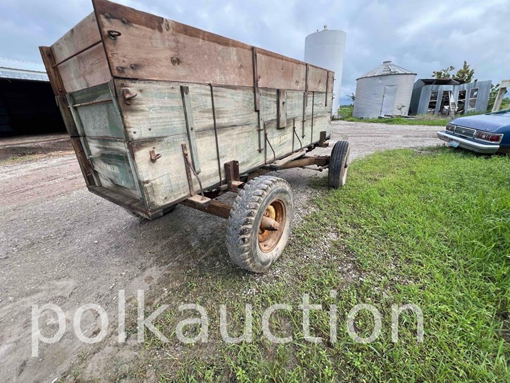 john-deere-wooden-sided-wagon-image-9