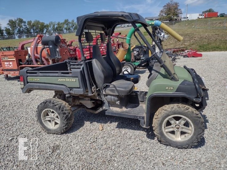 2011-john-deere-gator-xuv-825i-image-3
