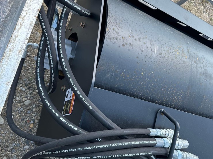 73"-skid-steer-vibratory-roller-image-2