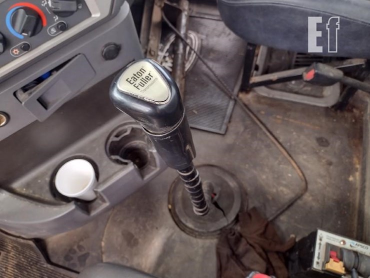 2012-mack-pinnacle-cxu613-image-10