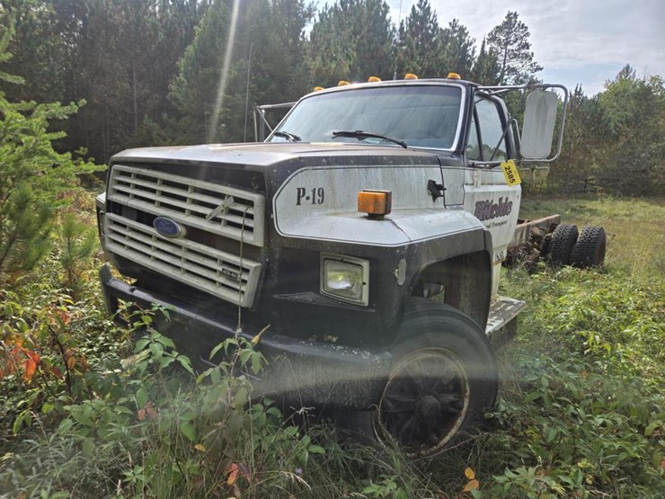 ford-l800-image-1