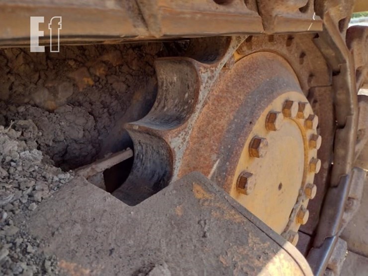 2012-deere-700j-lt-image-21