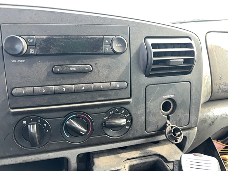 2006-ford-f350-image-15