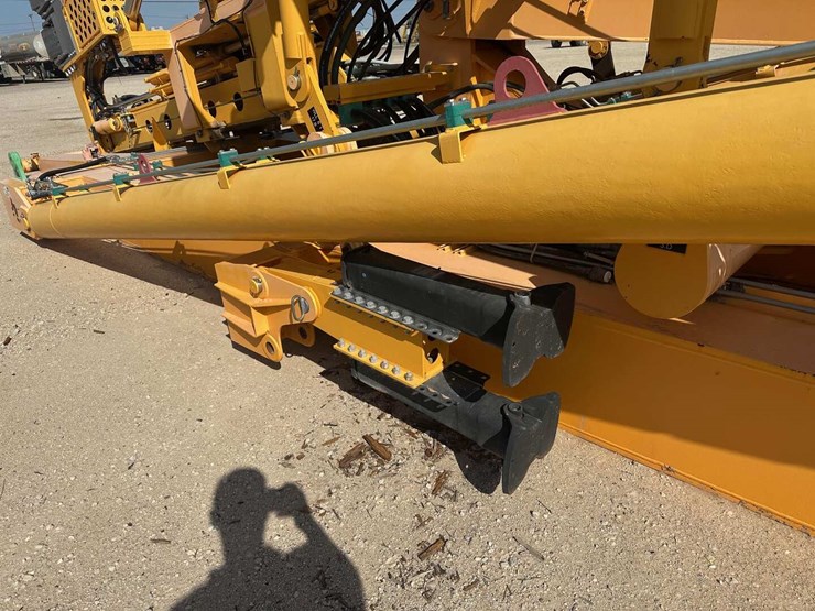 bauer-atd-750-vertical-hydraulic-pipe-handler-image-6