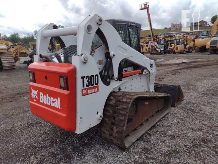 2007-bobcat-t300-image-40