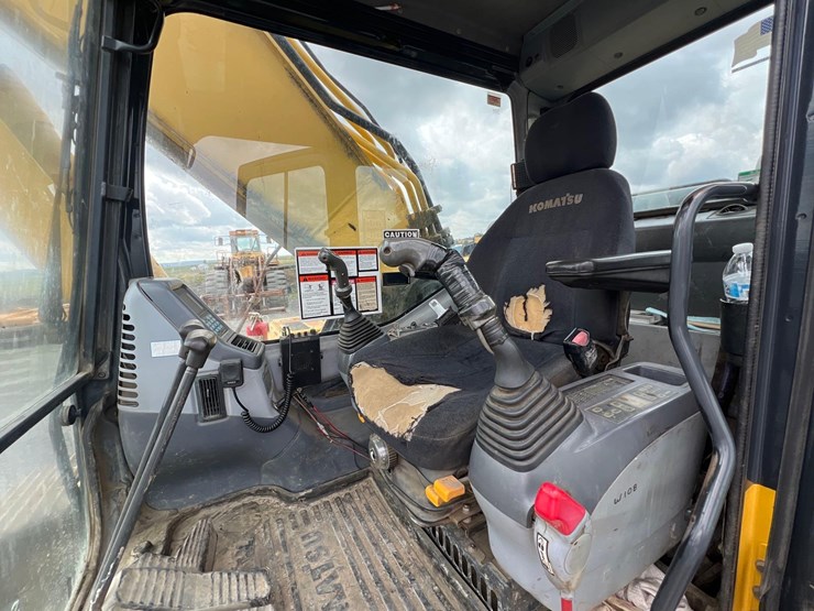komatsu-pc300-lc-7l-image-24