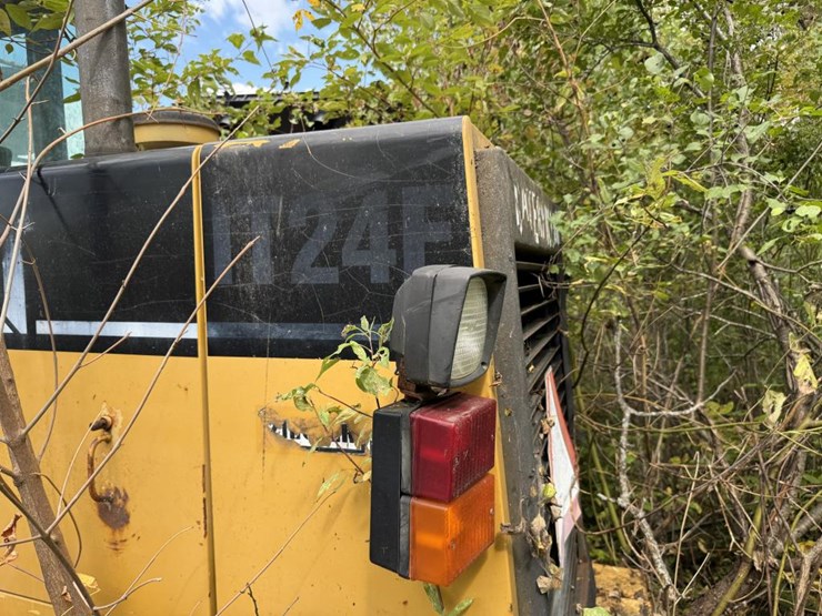 caterpillar-it24f-image-8