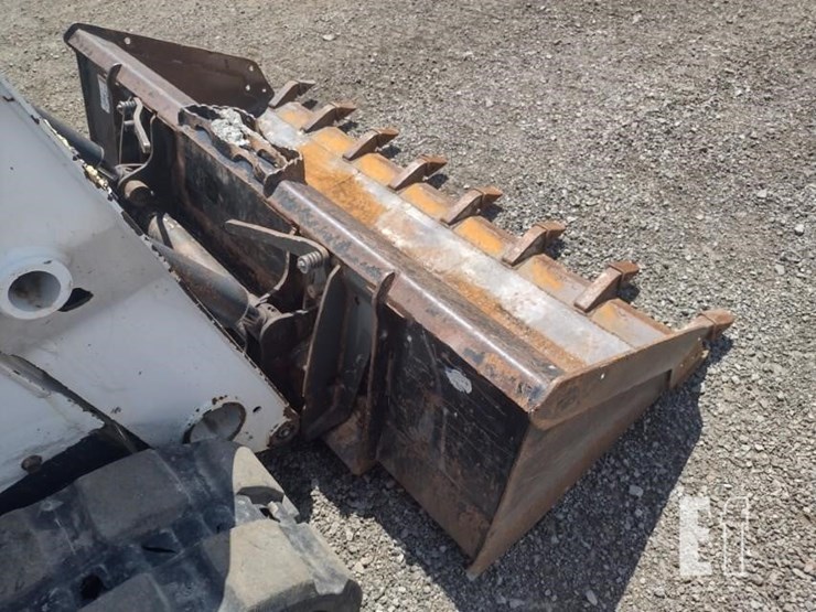 2020-bobcat-t590-image-18
