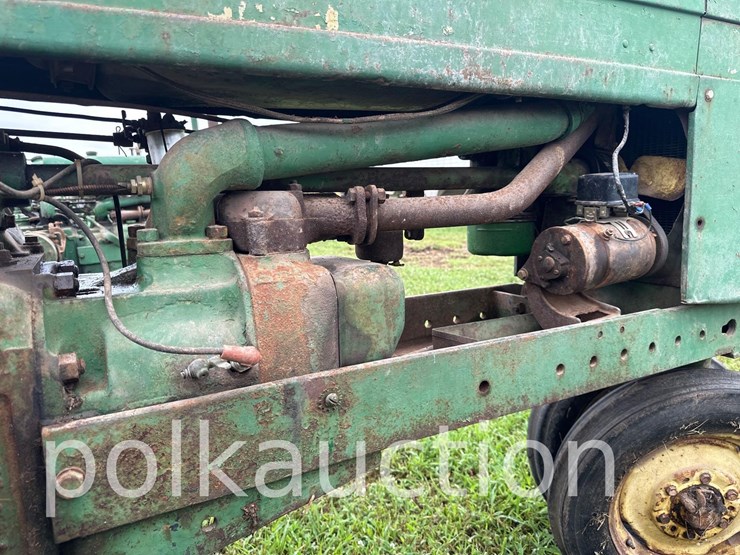 john-deere-b-image-6