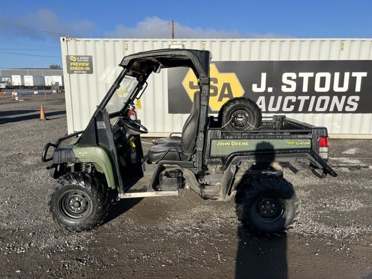 2011-john-deere-gator-image-7