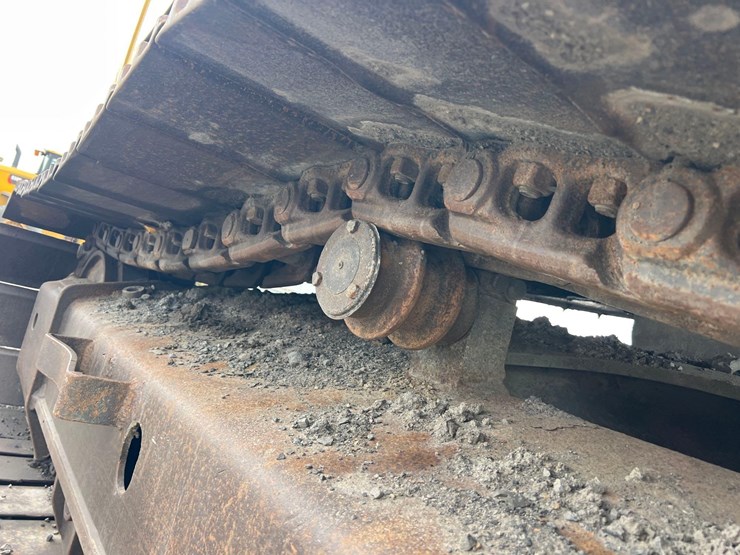 komatsu-pc300-lc-7e0-image-19