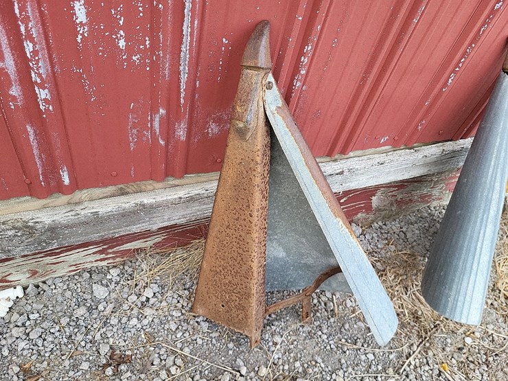 new-idea-1-row-corn-picker-snouts-image-5