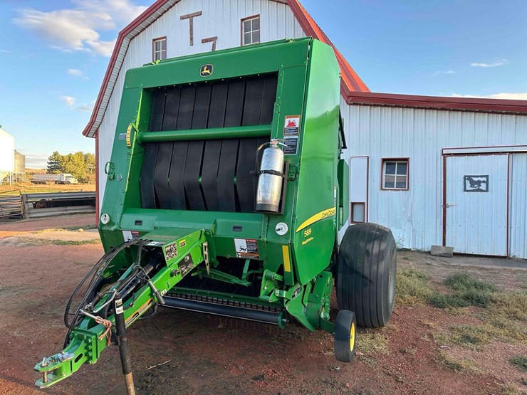 2014-john-deere-569-image-1