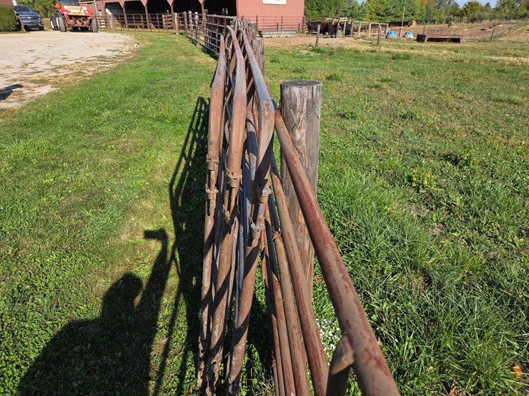 (3)16'-corral-gates-image-5