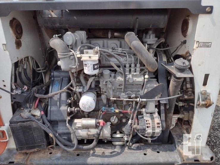 2012-bobcat-t750-image-37