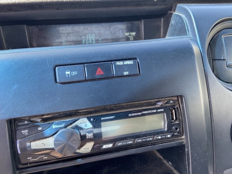 2011-ford-f150-xl-image-20
