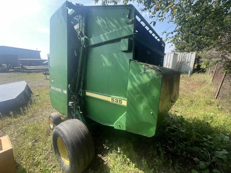 john-deere-535-image-2