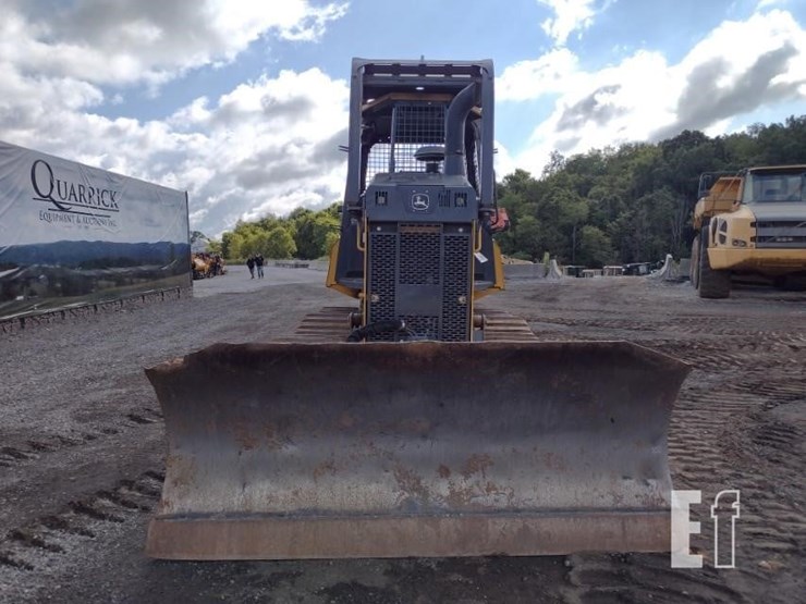 deere-650k-xlt-image-2