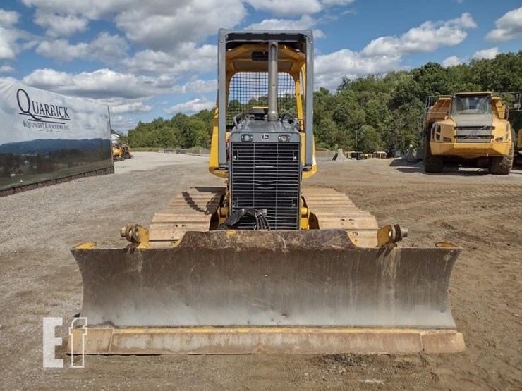 2004-deere-650h-image-2