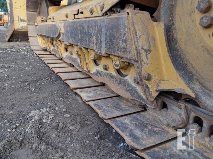 deere-650k-xlt-image-24