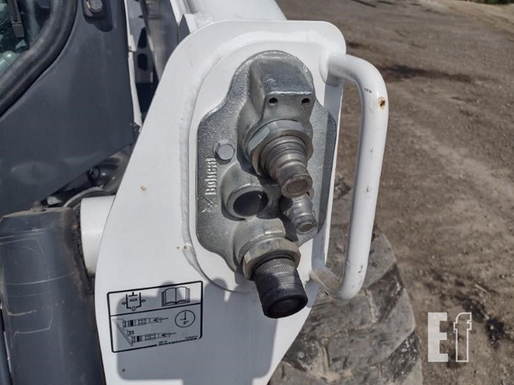 2022-bobcat-s740-image-19