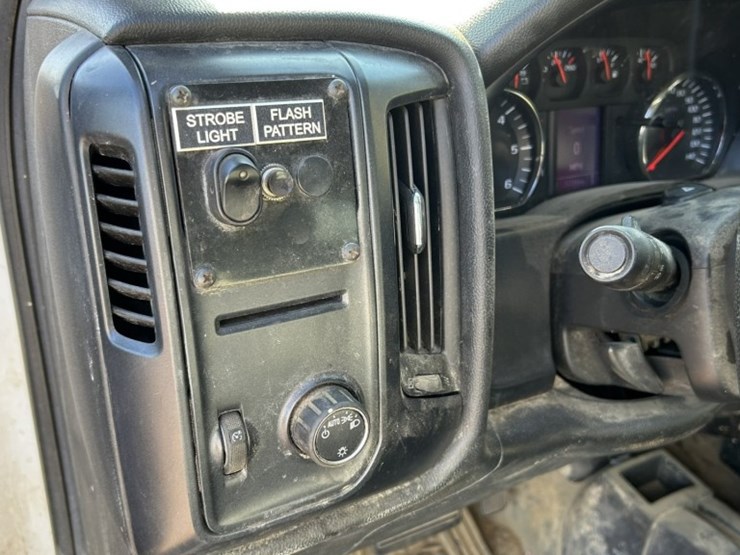 2014-chevrolet-silverado-1500-image-39