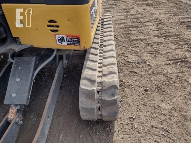 2022-deere-17g-image-33