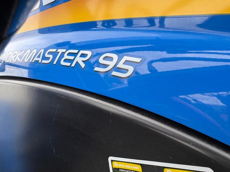 2019-new-holland-workmaster-95-image-9