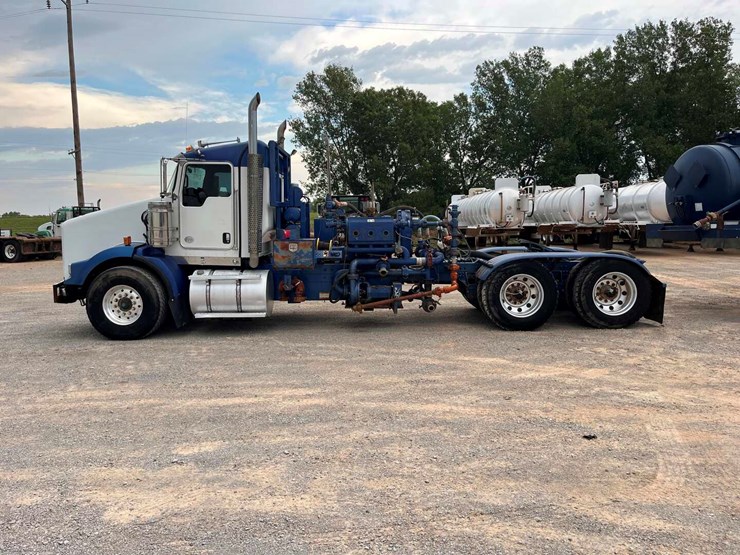 2014-kenworth-t800-image-3