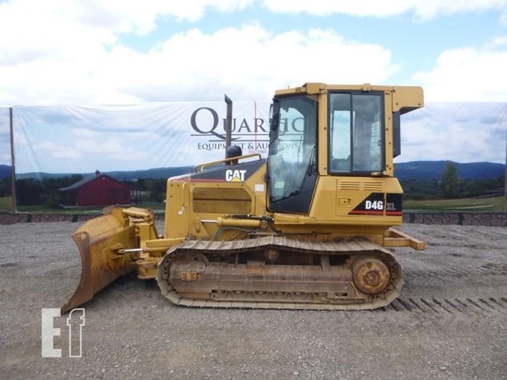 2005-caterpillar-d4g-xl-image-1