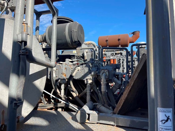 2012-nov-rolligon-cement-pump-trailer-image-9