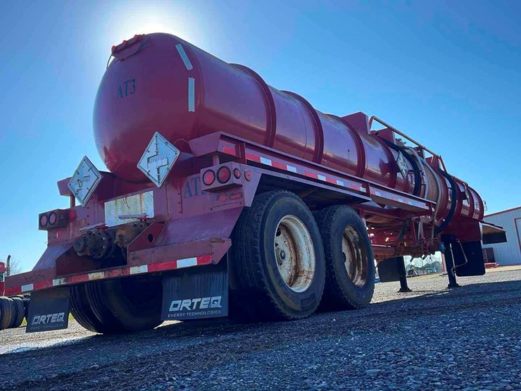 2007-overland-tank-trailer-image-5