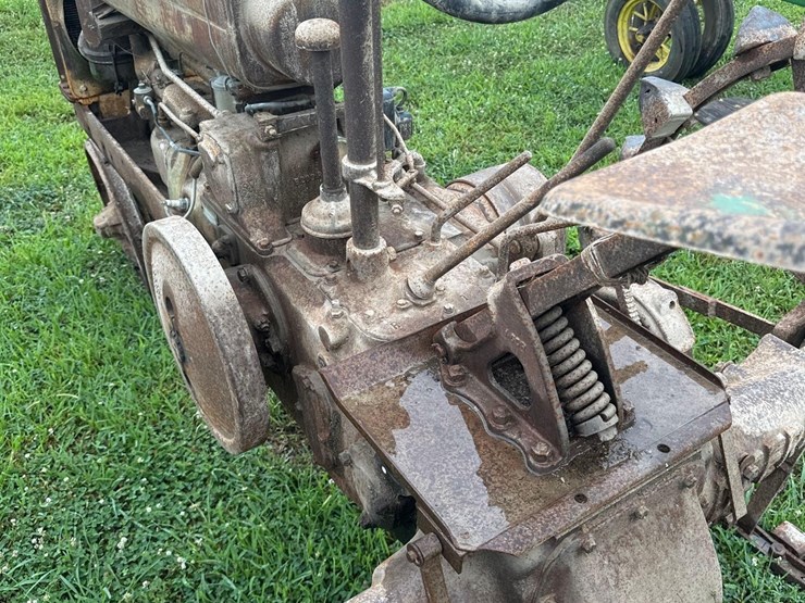 john-deere-b-image-23