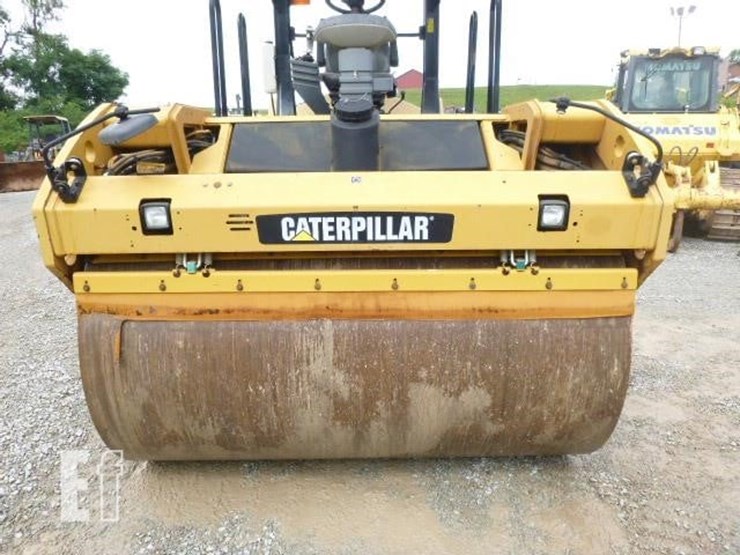 2014-caterpillar-cb64-image-13
