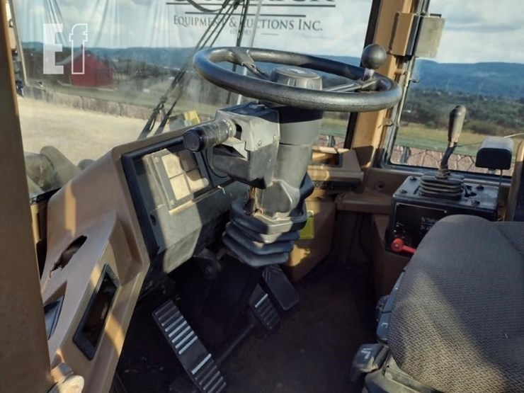 caterpillar-924f-image-11