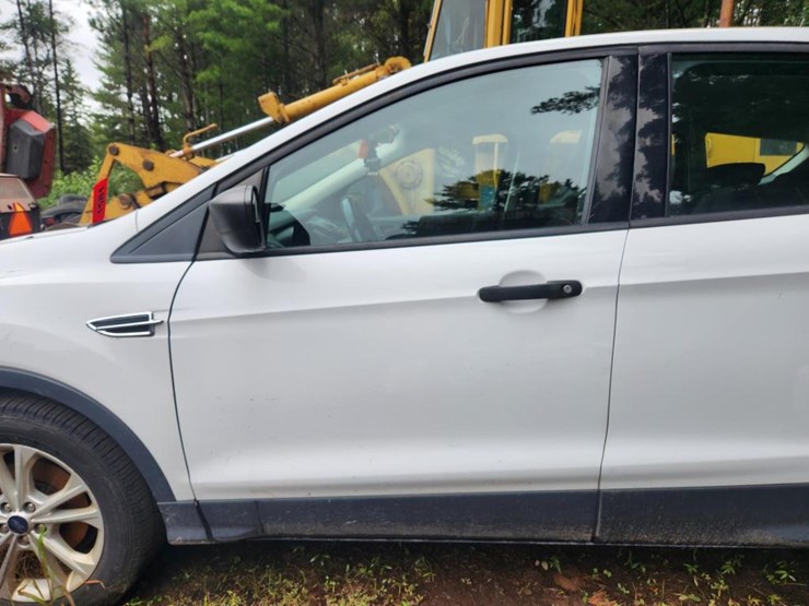 2014-ford-escape-image-10