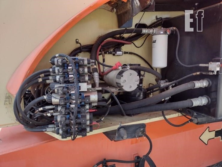 2009-jlg-800a-image-13