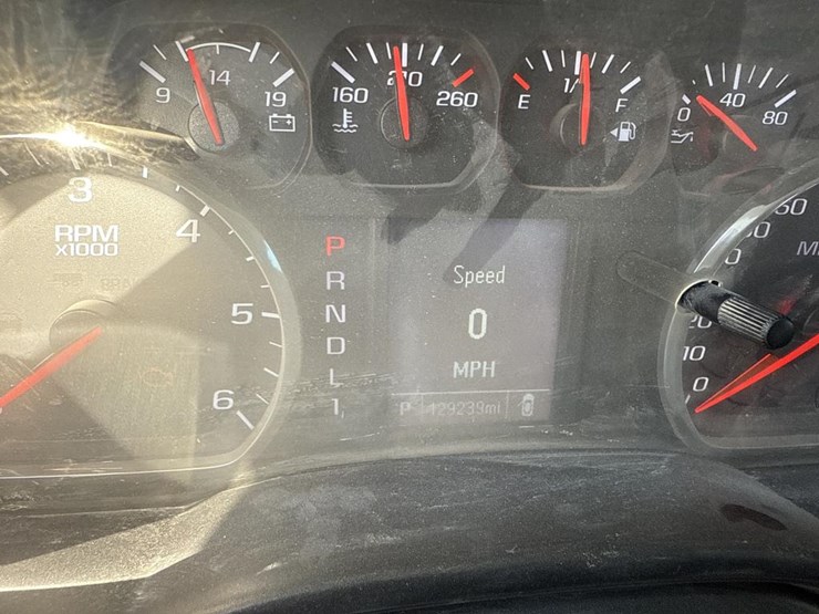 2019-chevrolet-2500-image-29