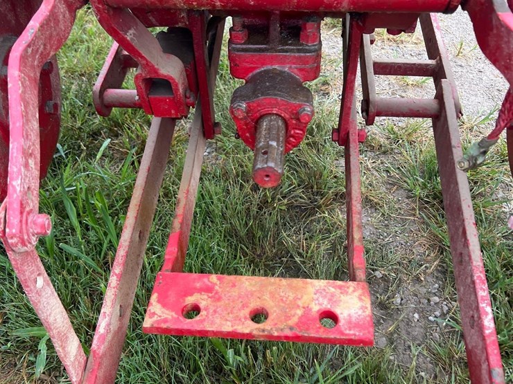 gibson-tractor-(no-tag)-image-13