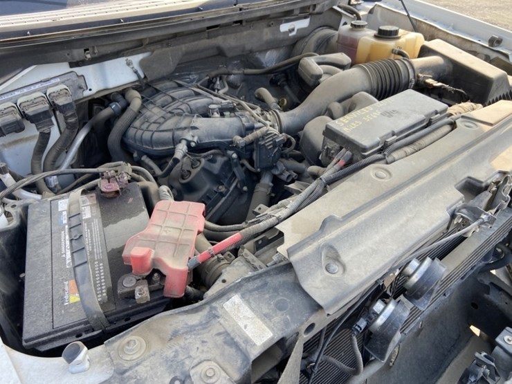 2011-ford-f150-xl-image-33