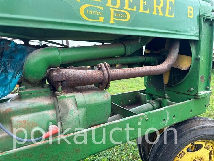 john-deere-b-image-13