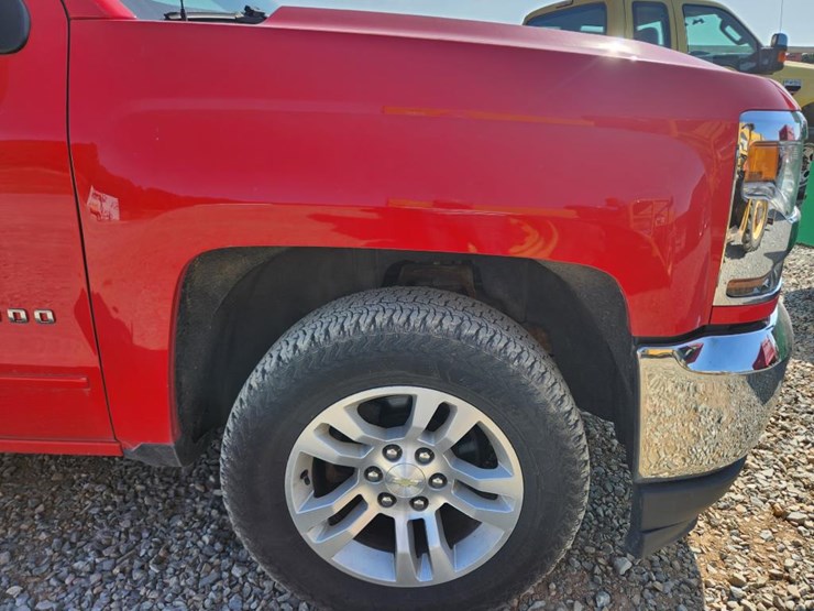 2018-chevrolet-silverado-image-20