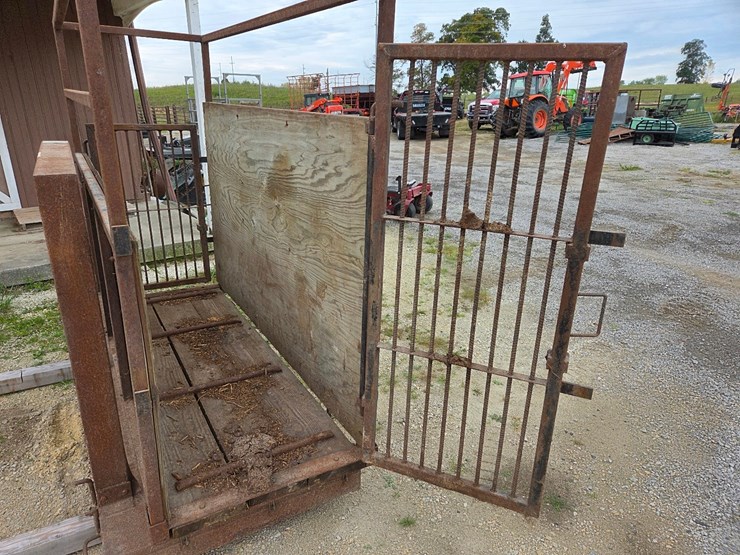 paul-1600-livestock-scales-image-11