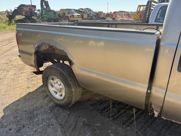 2004-ford-f250-image-14