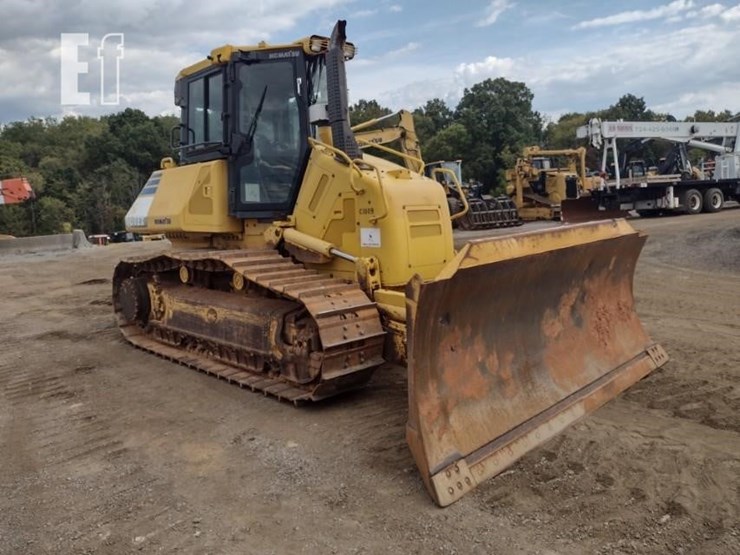 2015-komatsu-d61ex-23-image-48