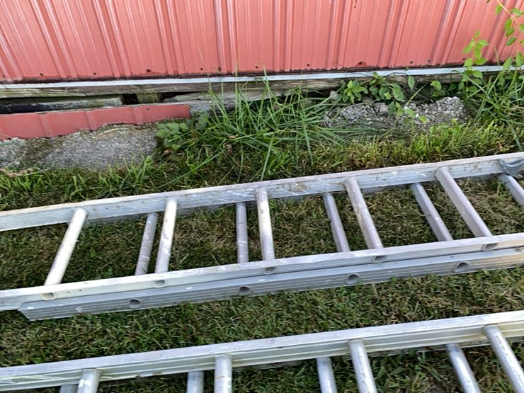 2---alum-extention-ladders-image-5