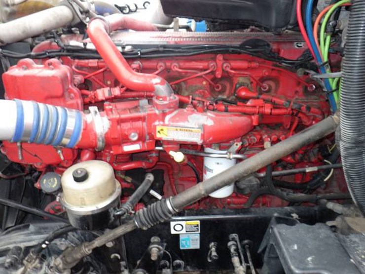 2016-kenworth-t680-image-18